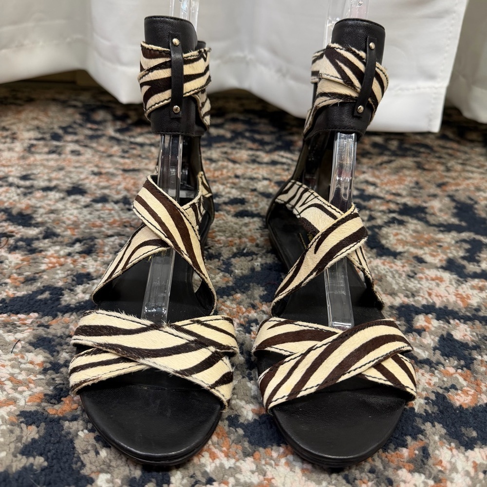 NWOT Pierre Balmain ‘Amelie’ Zebra Print Pony Hair Strappy Zip-Back Sandals Sz 6 - Picture 4 of 16